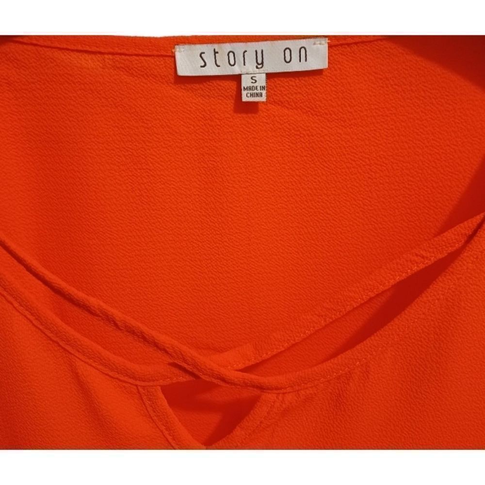 Blouse    - Picture 2 of 5